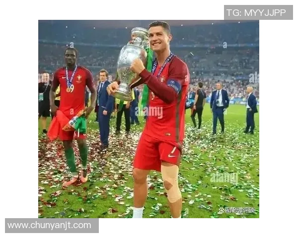 明星们心中的足球之王C罗为何备受追捧与喜爱 明星们心中的足球之王C罗为何备受追捧与喜爱